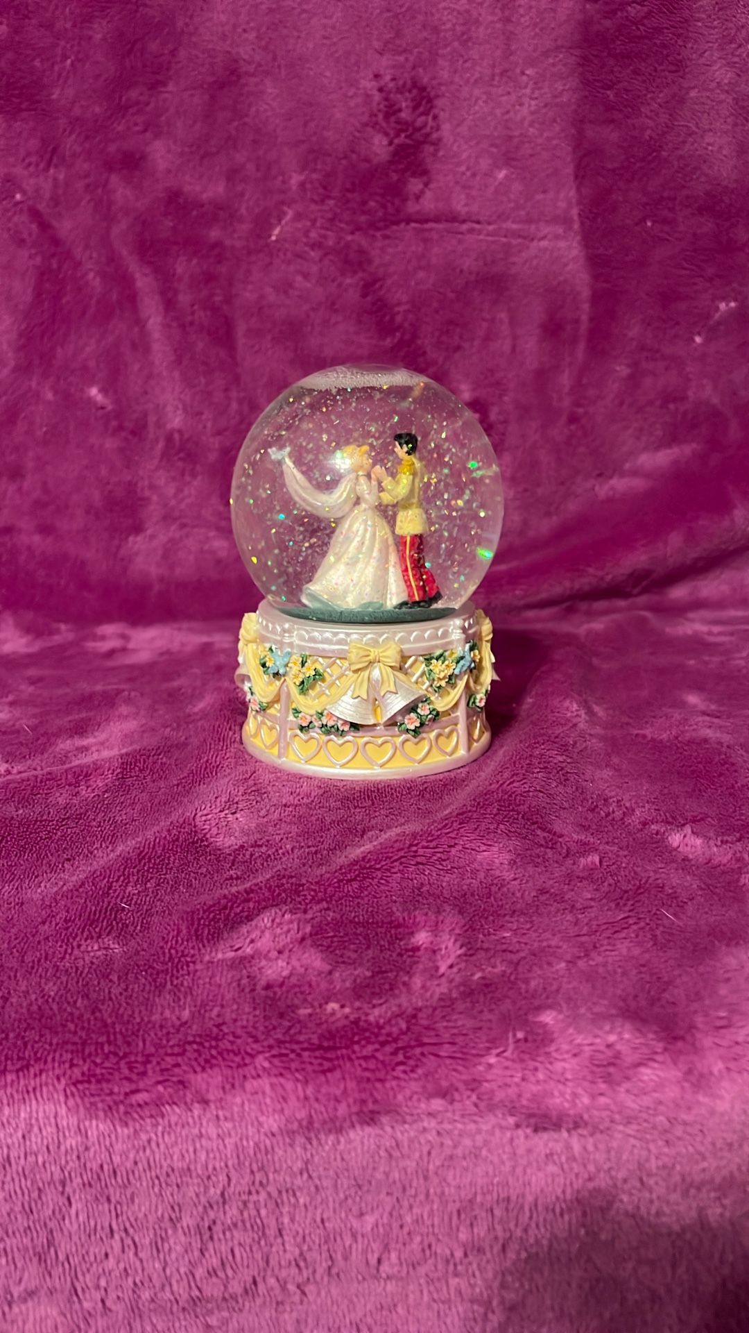 Disney Cinderella Snow Globe