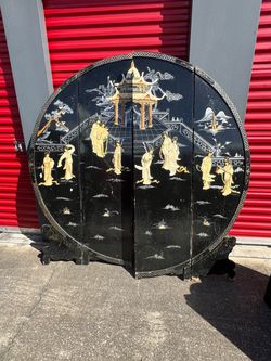 Chinese Black Lacquer Round Folding Screen
