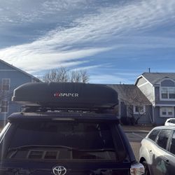 iKamper Rooftop Tent & Thule Roof rack 