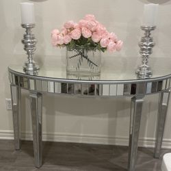 Mirror Table