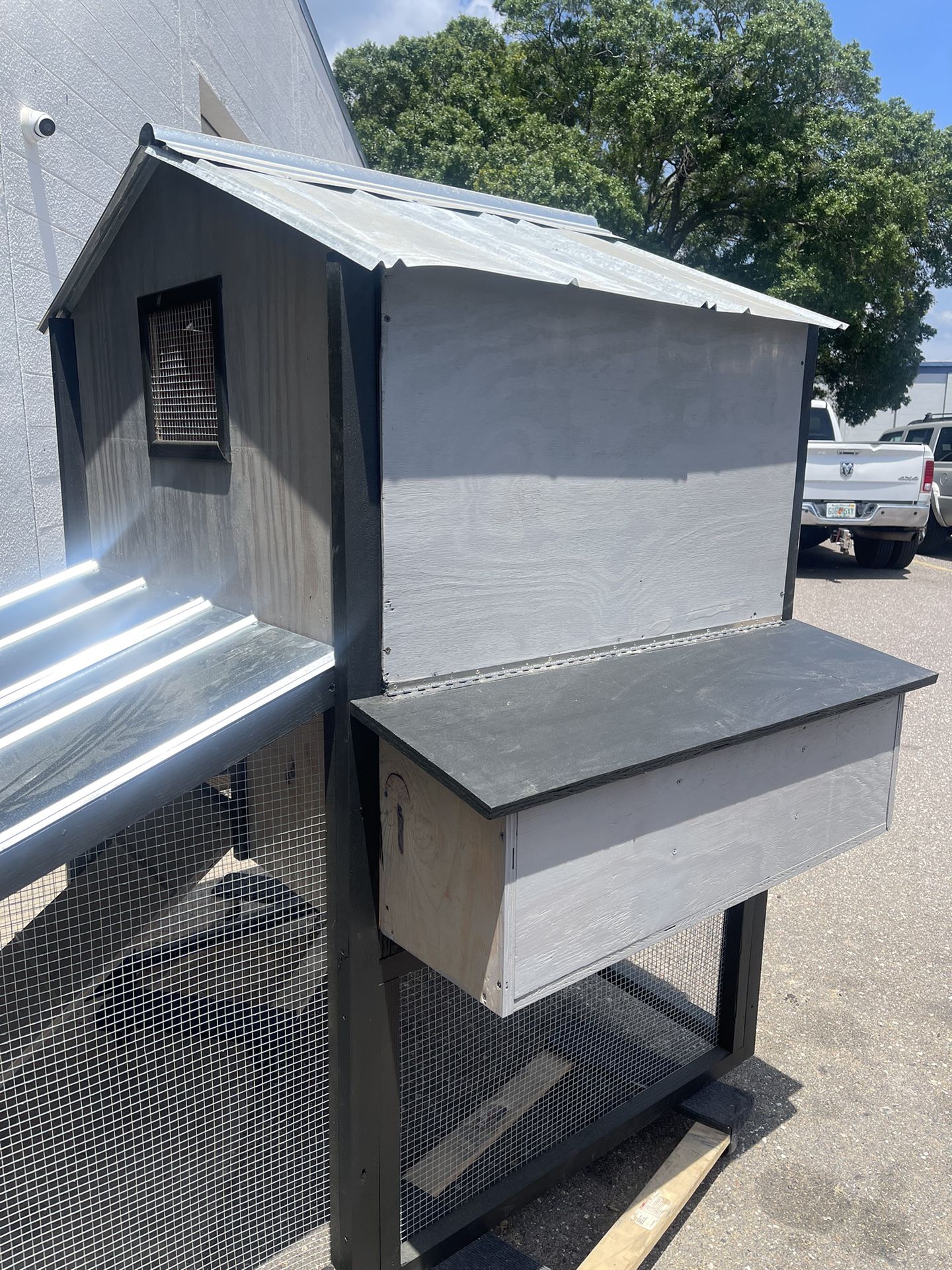 Custom Made Chicken Coop for Sale in St. Petersburg, FL OfferUp