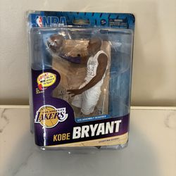 Kobe Bryant Lakers Rare Sliver Collectors Level McFarlane Numbered 