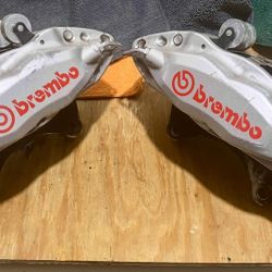 2014-2017 Chevy SS Sedan Brembo Calipers front