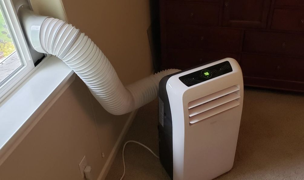 SereneLife Small Air Conditioner Portable 10,000 BTU with Built-in Dehumidifier - Portable AC unit for rooms up to 450 sq ft - Remote Control, Window