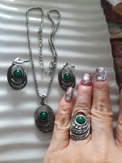 Jewelry set ring size 7