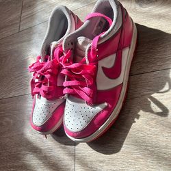 Girls shoes size 4.5y
