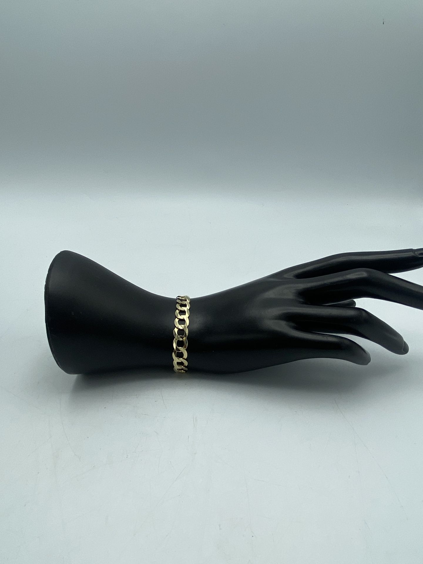 14kt Yellow Gold Solid Curb Link Bracelet 8.5mm