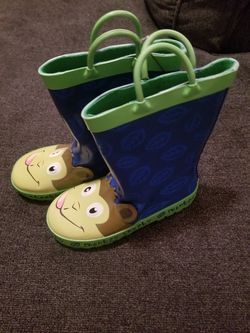 Boys Rain boots size 13