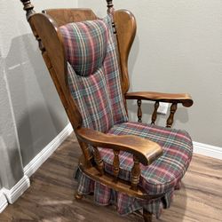 Antique Rocking Chair 