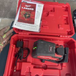 Laser Milwaukee  Green Cross Line 250 Obo