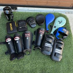 MMA Muay Thai Boxing Kick Boxing Equipment 