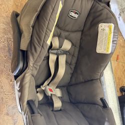 Chicco KeyFit 30 Infant Car Seat.  