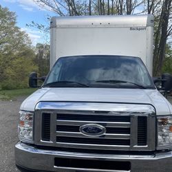 2018 Ford E-450 Box Truck