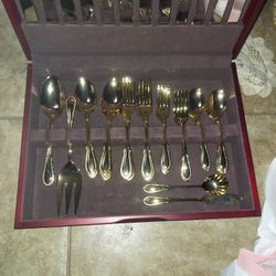 Mikasa Cameo Gold Service 