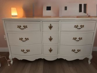 Dresser (Provincial Dixie) 