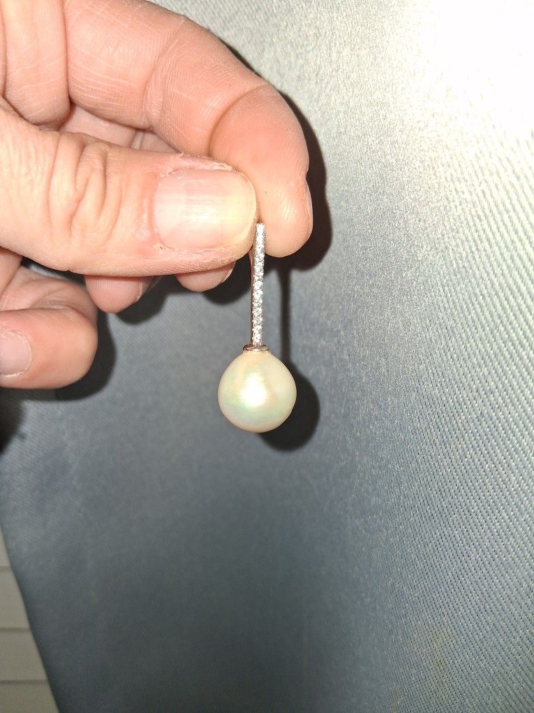 Pearl Necklace Pendant
