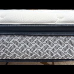 Queen Spring Air Value Collection Dogwood Euro Top Mattress