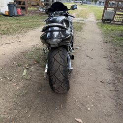 2001 Suzuki Hayabusa For 7500 Or Best Offer