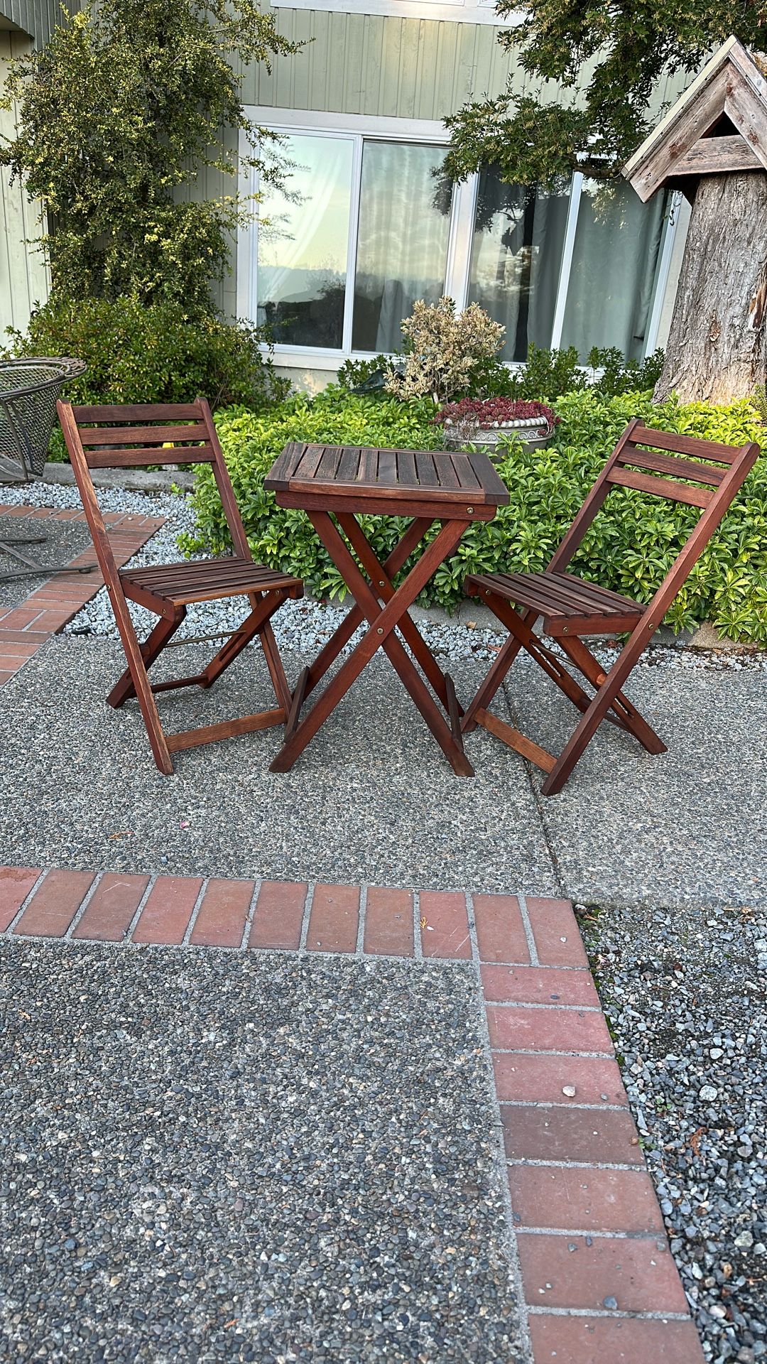 Mahogany Bistro Set Folding Outdoor