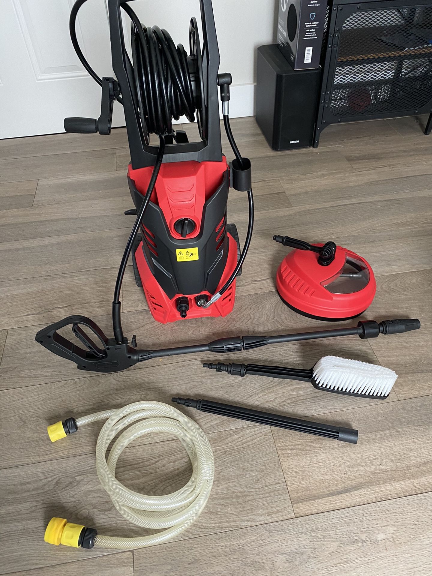 Costway 3000psi 2.0gpm electric pressure washer w/ accessories