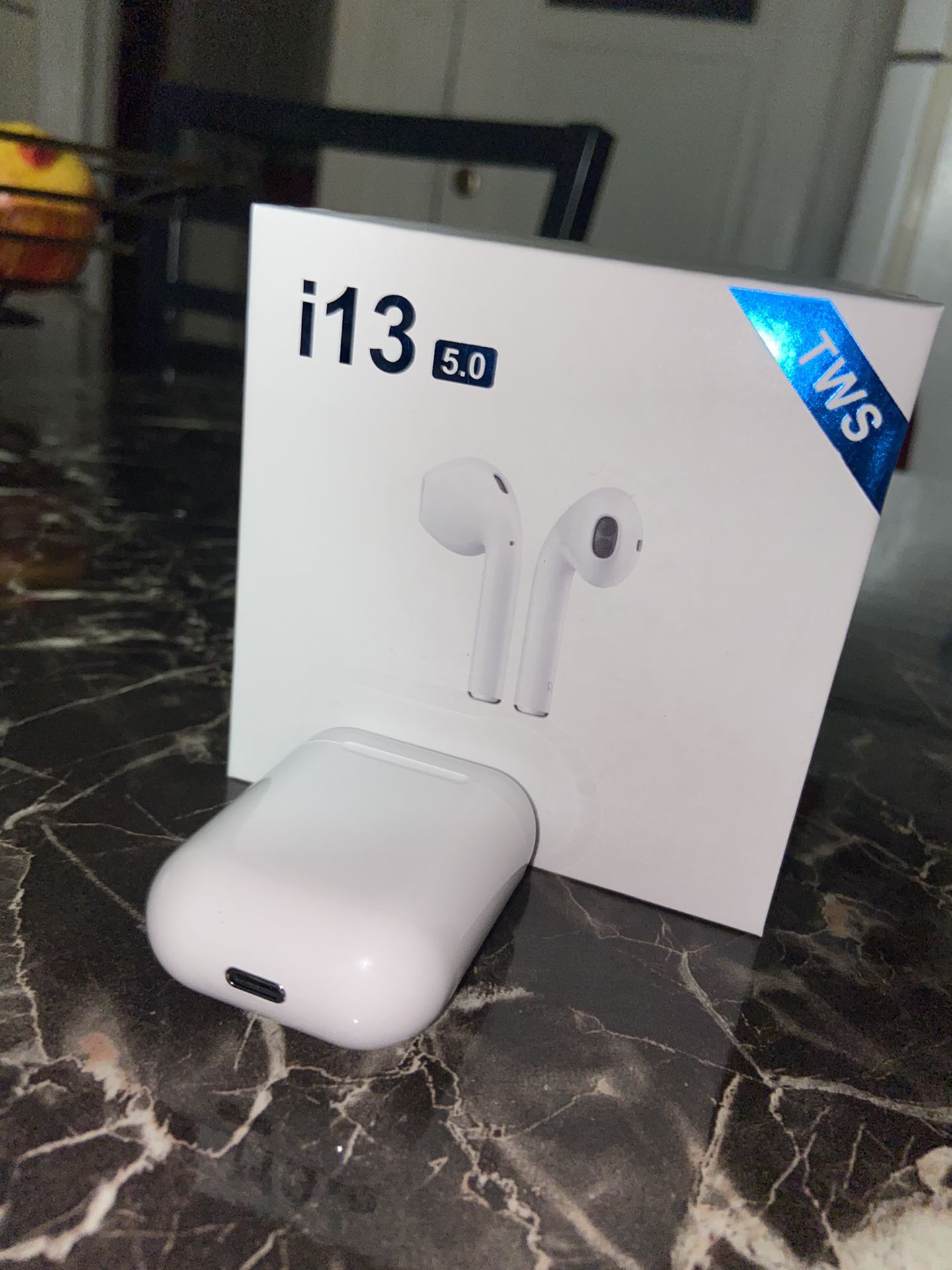 I13 AirPods