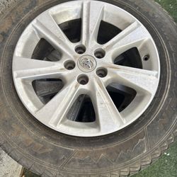 Llantas.  Para Toyota.  5.  Photos