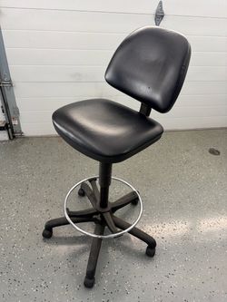 swivel stool chair