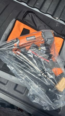New Ridgid 2 1/2" Angled Finish Nailer