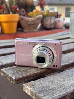 Vintage Sony Cybershot S950 -pink