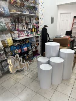 Glossy Metal White Pedestals (Set of 5)
