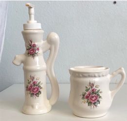 Vintage floral bathroom set soap dispenser and toothbrush holder