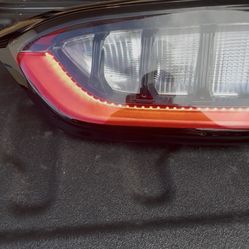 19-21 Jeep Cherokee RH Inner Tail Light 