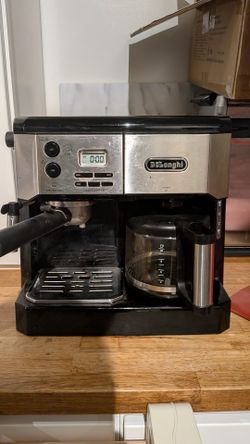 DeLonghi Espresso And Coffee Maker
