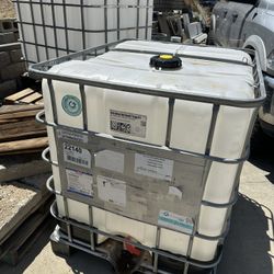IBC Tote 275 Gallon Tank