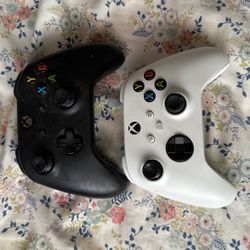 Xbox Controllers 