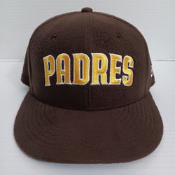 Size 7 San Diego Padres New Era Brown Fleece 59Fifty Fitted Hat