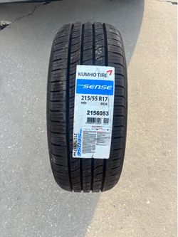 Kumho Tire 215/55/R17