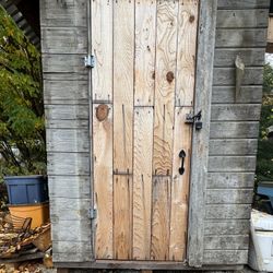 Outhouse/Shed 1950’s With Composting