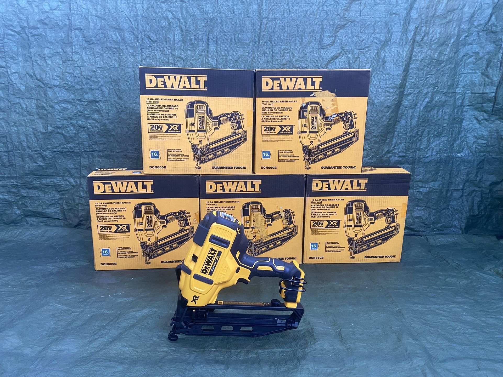 Dewalt 16ga Angled Finishing Nailer Model DCN660 (Tool Only)