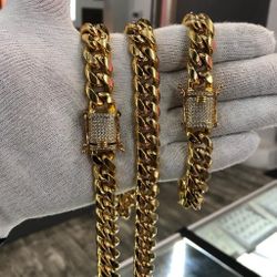 Diamond Lock Cuban Link Set 14K Gold Plated Doesn't Loses Color