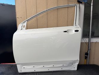 2017 2018 2019 2020 2021 2022 HONDA CR-V LEFT FRONT DOOR OEM USED