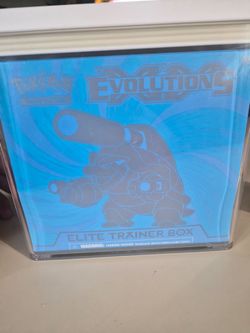 XY Evolutions Elite trainer box