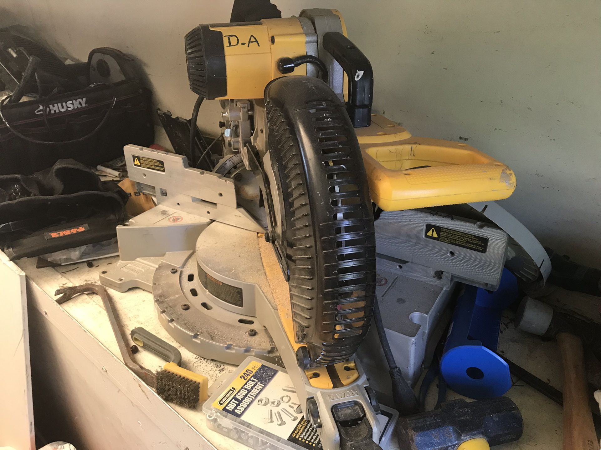 Dewalt miter saw