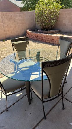 Round glass table