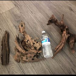 Aquarium driftwood