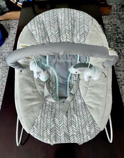 Baby Trend bouncer (like New)
