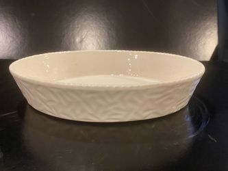 Stangl White 13” Cookrite Ovenware Casserole Dish excellent condition