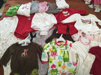 Lots of baby girl clothes