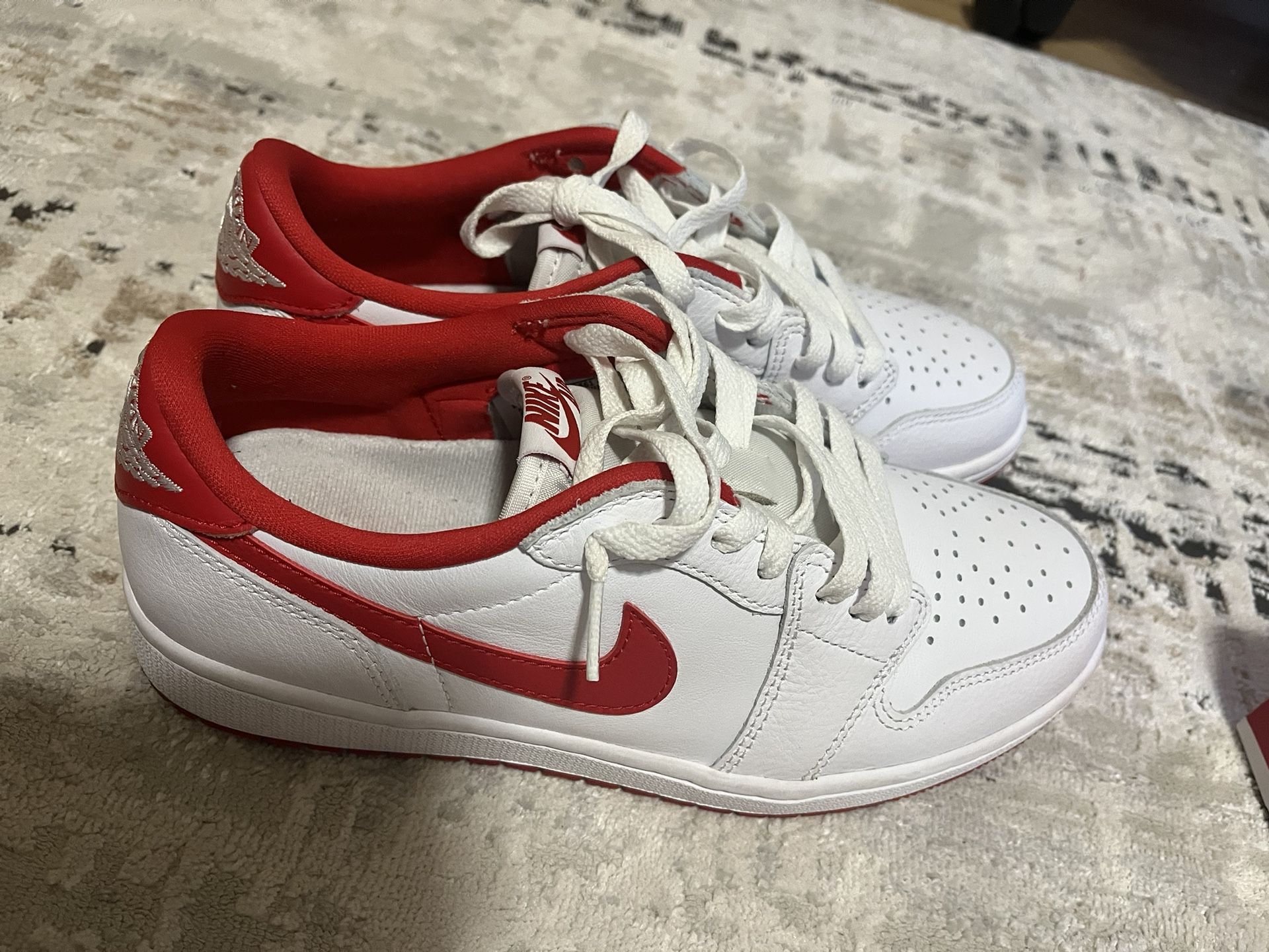 Air Jordan 1 Retro Low OG 'University Red'