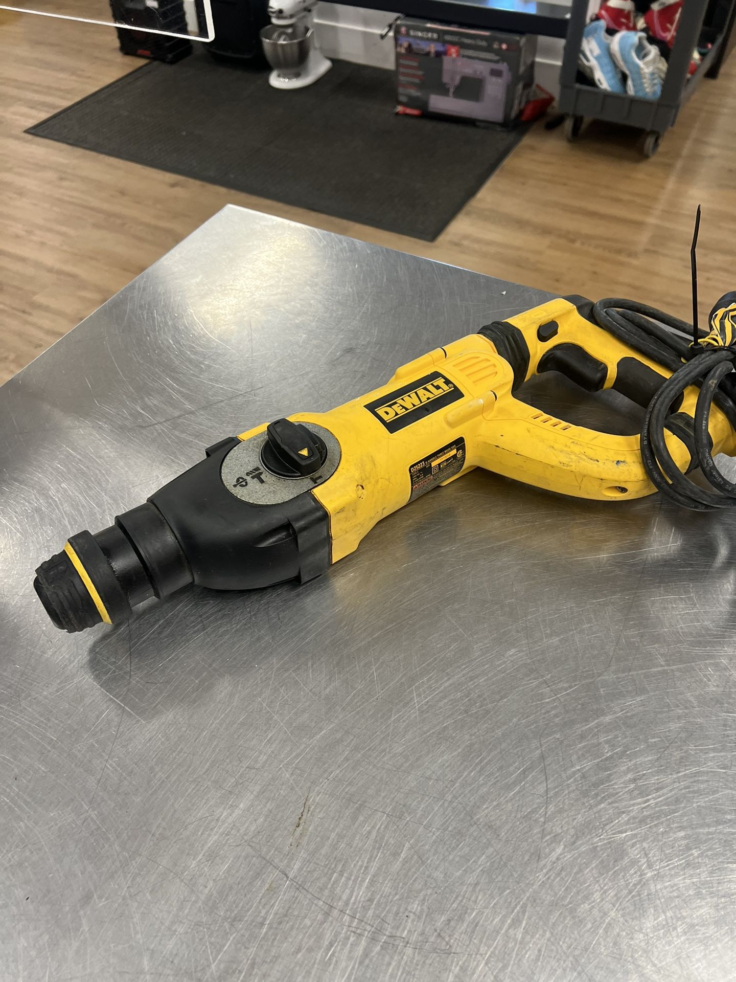Dewalt Sds Rotary Hammer 195429